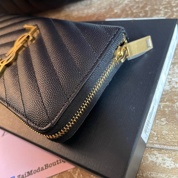 ♥️SOLD♥️ YSL Lou Lou Medium Bag Set - Picture 13 of 16